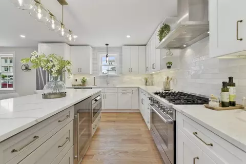 25 Locust #1, Winthrop, MA 02152