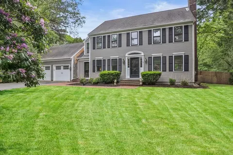 43 Rainbow Dr, Barnstable, MA 02632 photo 1