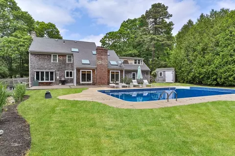 43 Rainbow Dr, Barnstable, MA 02632 photo 2