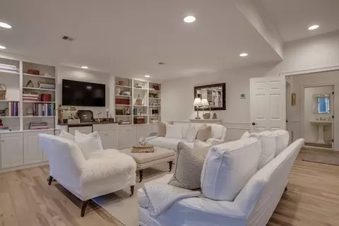 11 Eagle Ct, Ipswich, MA 01938 photo 32