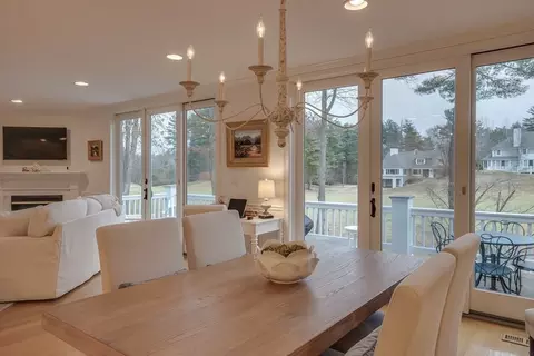 11 Eagle Ct, Ipswich, MA 01938 photo 8