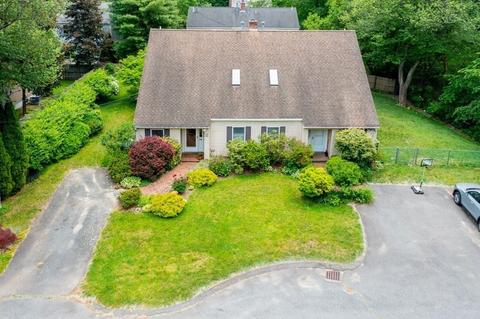 20 Garden Rd #20, Natick, MA 01760