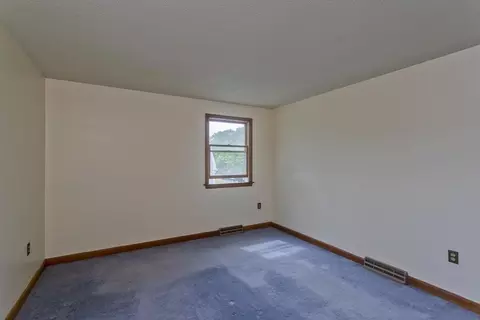 135 Starling Rd, Springfield, MA 01119 photo 9