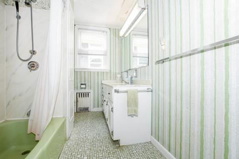 896 Rock St, Fall River, MA 02720 photo 25