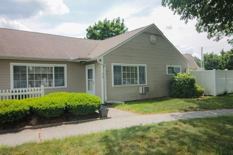 76 Kelley Rd #76, Chicopee, MA 01022