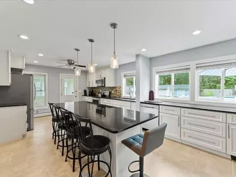 67 Pervier Ave, Chicopee, MA 01020 photo 2