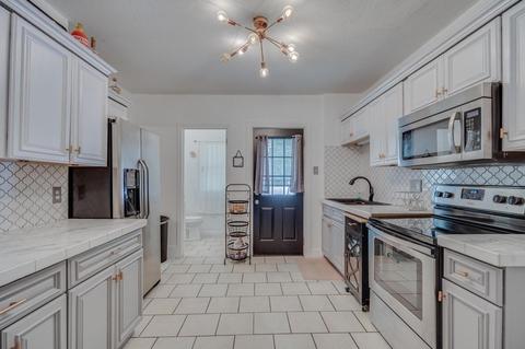 74 Francis St, Springfield, MA 01104 photo 12