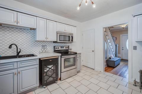 74 Francis St, Springfield, MA 01104 photo 13