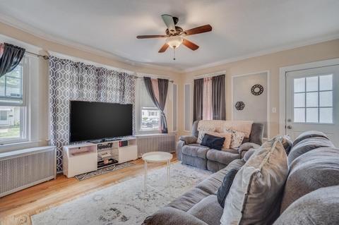 74 Francis St, Springfield, MA 01104 photo 8