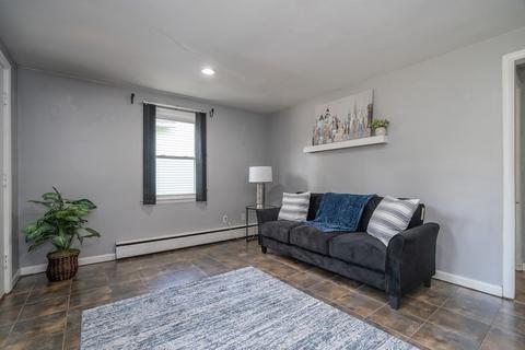 181 Shawmut St, Springfield, MA 01108 photo 6
