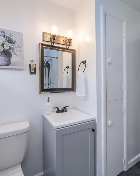 181 Shawmut St, Springfield, MA 01108 photo 9