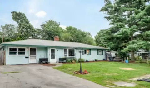 29 Louise Rd, Holbrook, MA 02343