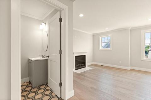 11 Blynman Ave #B, Gloucester, MA 01930 photo 15