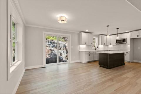 11 Blynman Ave #B, Gloucester, MA 01930 photo 7
