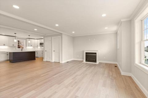 11 Blynman Ave #B, Gloucester, MA 01930 photo 13