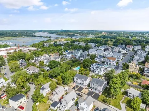 11 Blynman Ave #A, Gloucester, MA 01930 photo 4