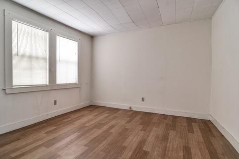 21 Curve St, Dedham, MA 02026 photo 6