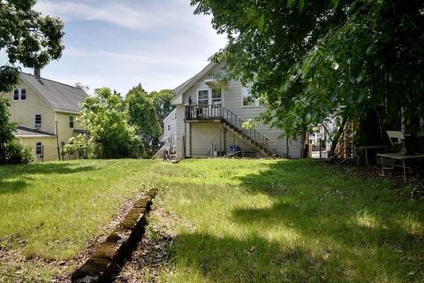 21 Curve St, Dedham, MA 02026 photo 3