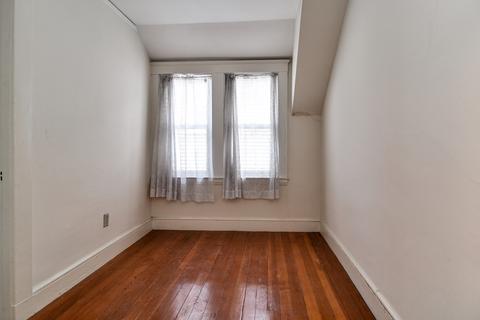 21 Curve St, Dedham, MA 02026 photo 10