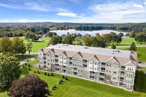 3 Peters Farm Way #405, Westborough, MA 01581