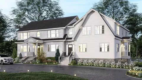 84 Eastern Ave #2, Gloucester, MA 01930