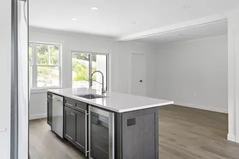 84 Eastern Ave #2, Gloucester, MA 01930 photo 3