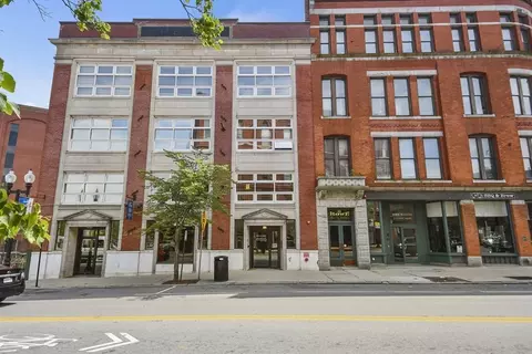 17 Kearney Sq #305, Lowell, MA 01852