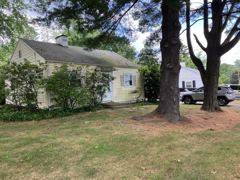 280 Tiffany St, Springfield, MA 01108