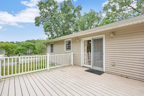 17 Peter St, Chicopee, MA 01020 photo 18