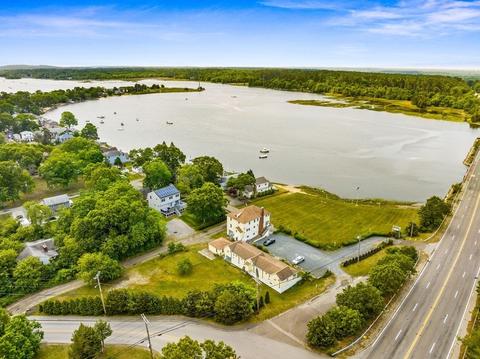 388 Marion Rd, Wareham, MA 02571