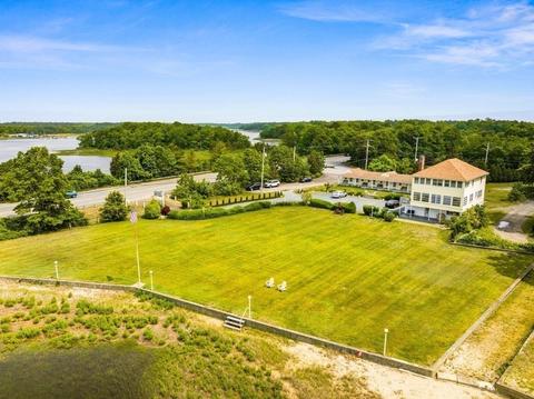 388 Marion Rd, Wareham, MA 02571 photo 4