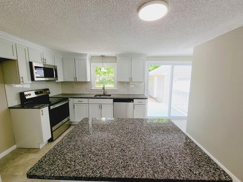 139 Maybrook Rd, Springfield, MA 01129 photo 18