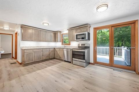 129 Corbin Rd, Dudley, MA 01571 photo 4