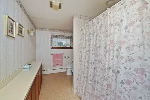 382 America St, Fall River, MA 02721 photo 24