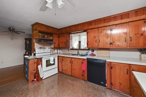 382 America St, Fall River, MA 02721 photo 16