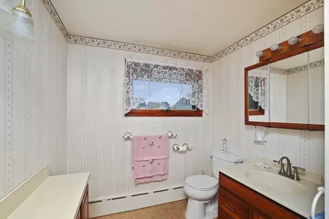 382 America St, Fall River, MA 02721 photo 23