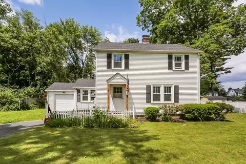 25 Monroe St, Agawam, MA 01001