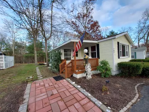 197 Windswept Rd, Wareham, MA 02576 photo 2