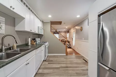 856 E Mountain Rd, Westfield, MA 01085 photo 13