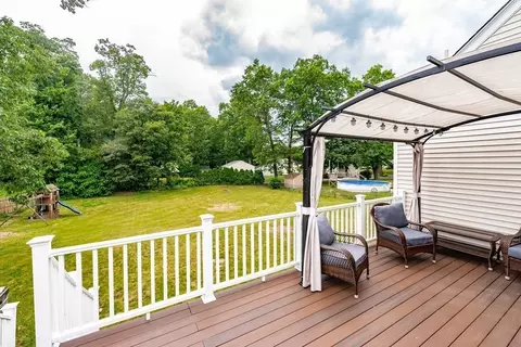 856 E Mountain Rd, Westfield, MA 01085 photo 4