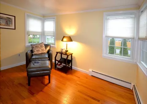 31 Brattle St, Worcester, MA 01606 photo 8