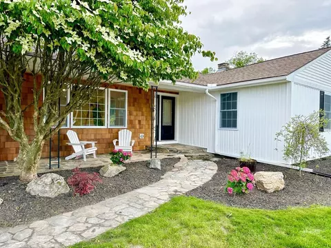123 Burbank Rd, Sutton, MA 01590 photo 2