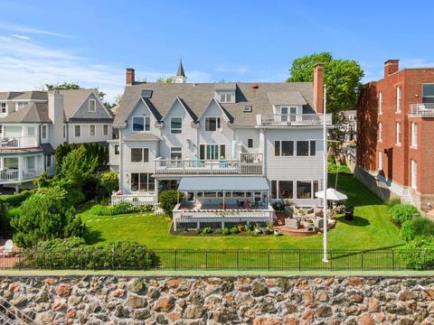 205 Humphrey St #205, Swampscott, MA 01907