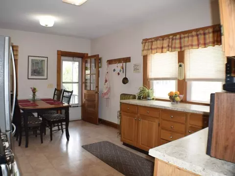43 Brunswick St, Springfield, MA 01108 photo 4