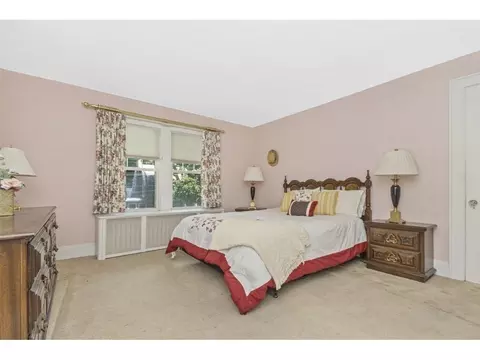 230 Clark Rd, Brookline, MA 02445 photo 11