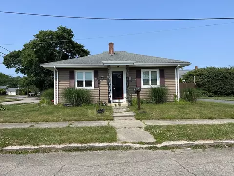 3 Tisbury St, New Bedford, MA 02745