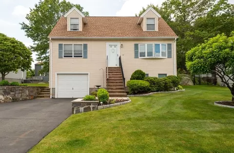 30 Emerald Dr, Lynn, MA 01904