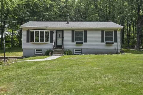 850 North Rd, Hardwick, MA 01037