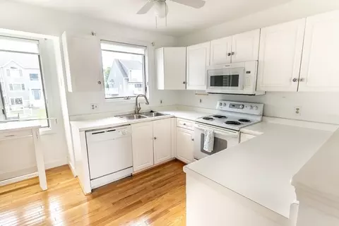 700 Shore Dr #1002, Fall River, MA 02721 photo 3