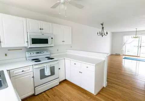 700 Shore Dr #1002, Fall River, MA 02721 photo 13